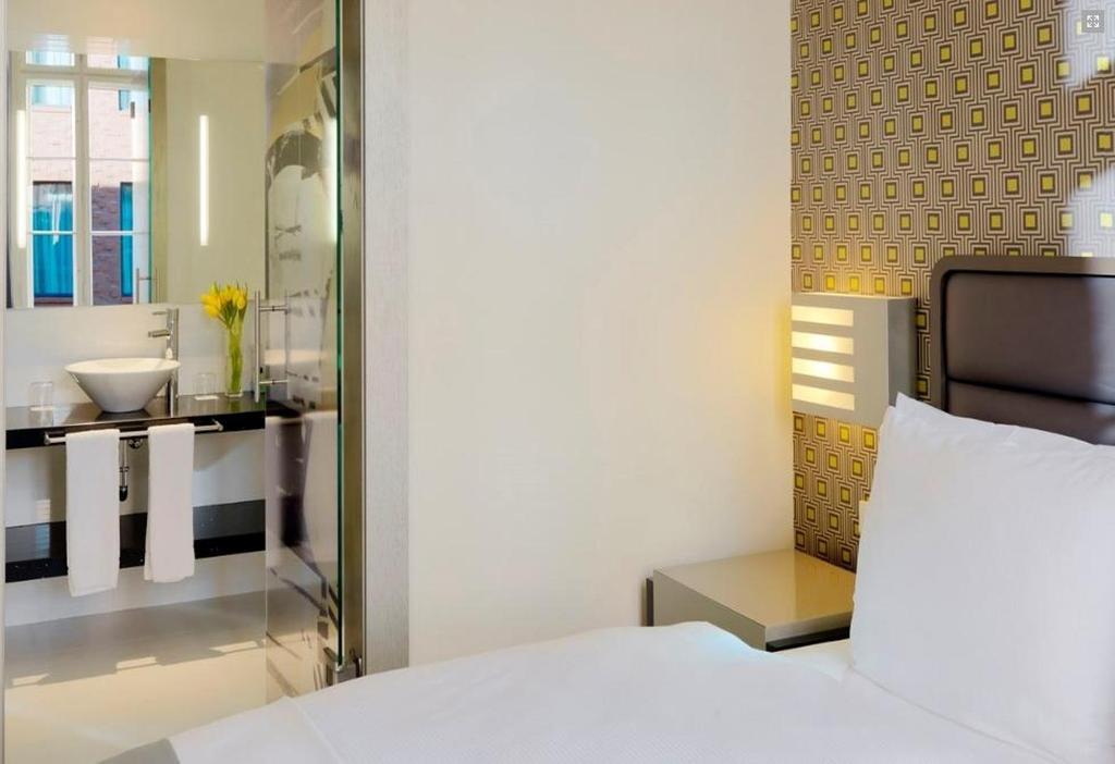 Superior Loft,702633118:JPEG